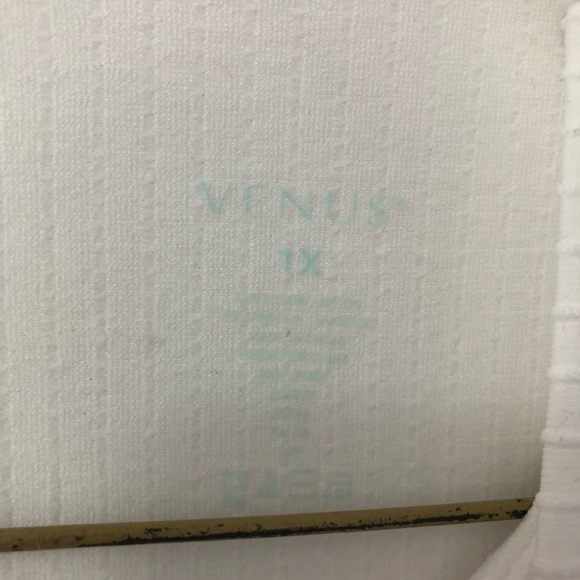 Mock neck ribbed tank - Picture 2 of 3